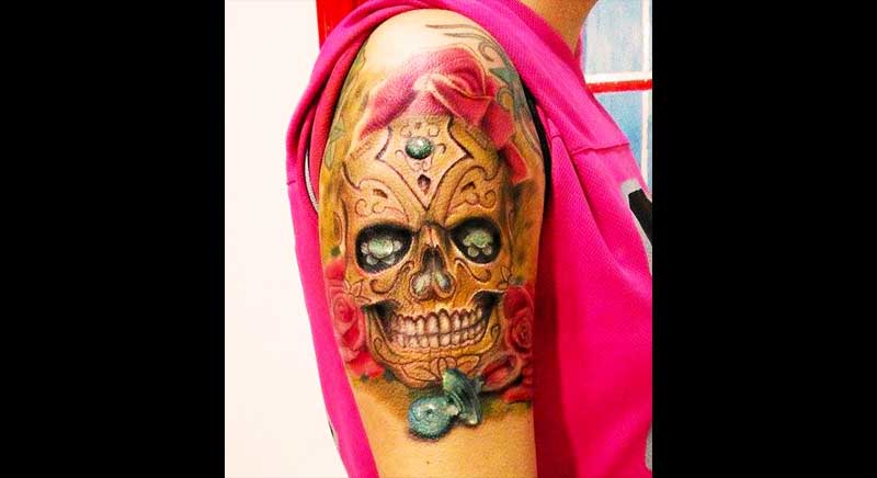 tatuaje calavera alucinante