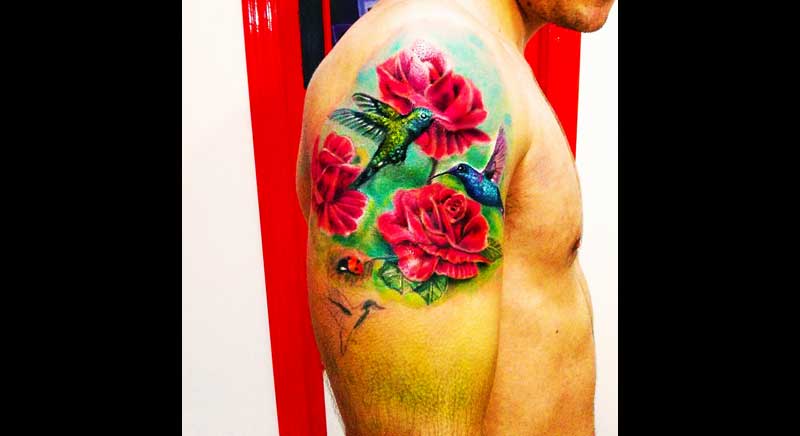 tatuaje de colibri